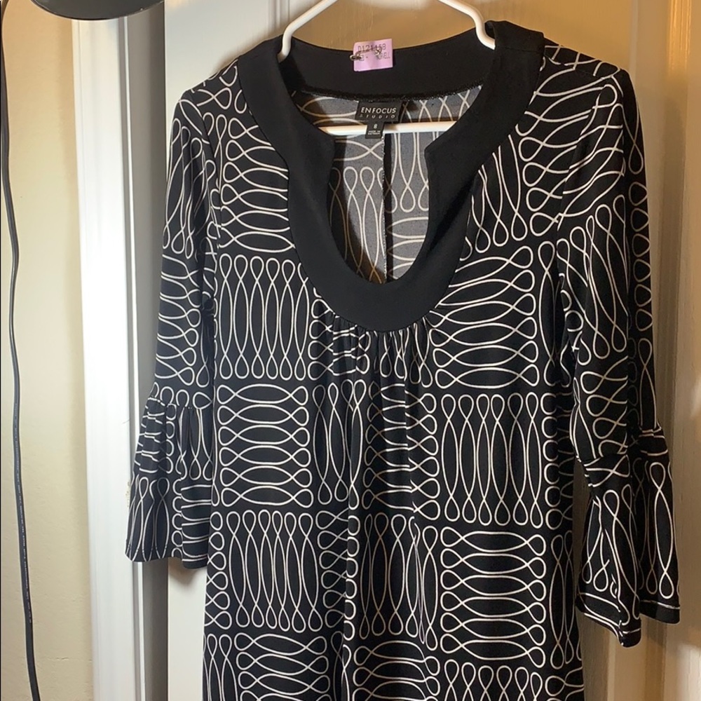 ♟Super cute and classy 3/4 sleeve dress size 8♟